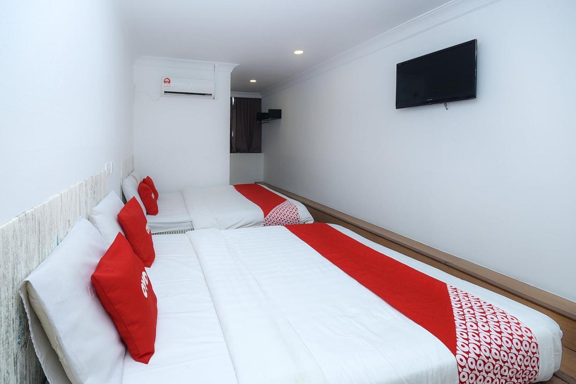 Oyo 90820 River Inn Miri Exterior foto